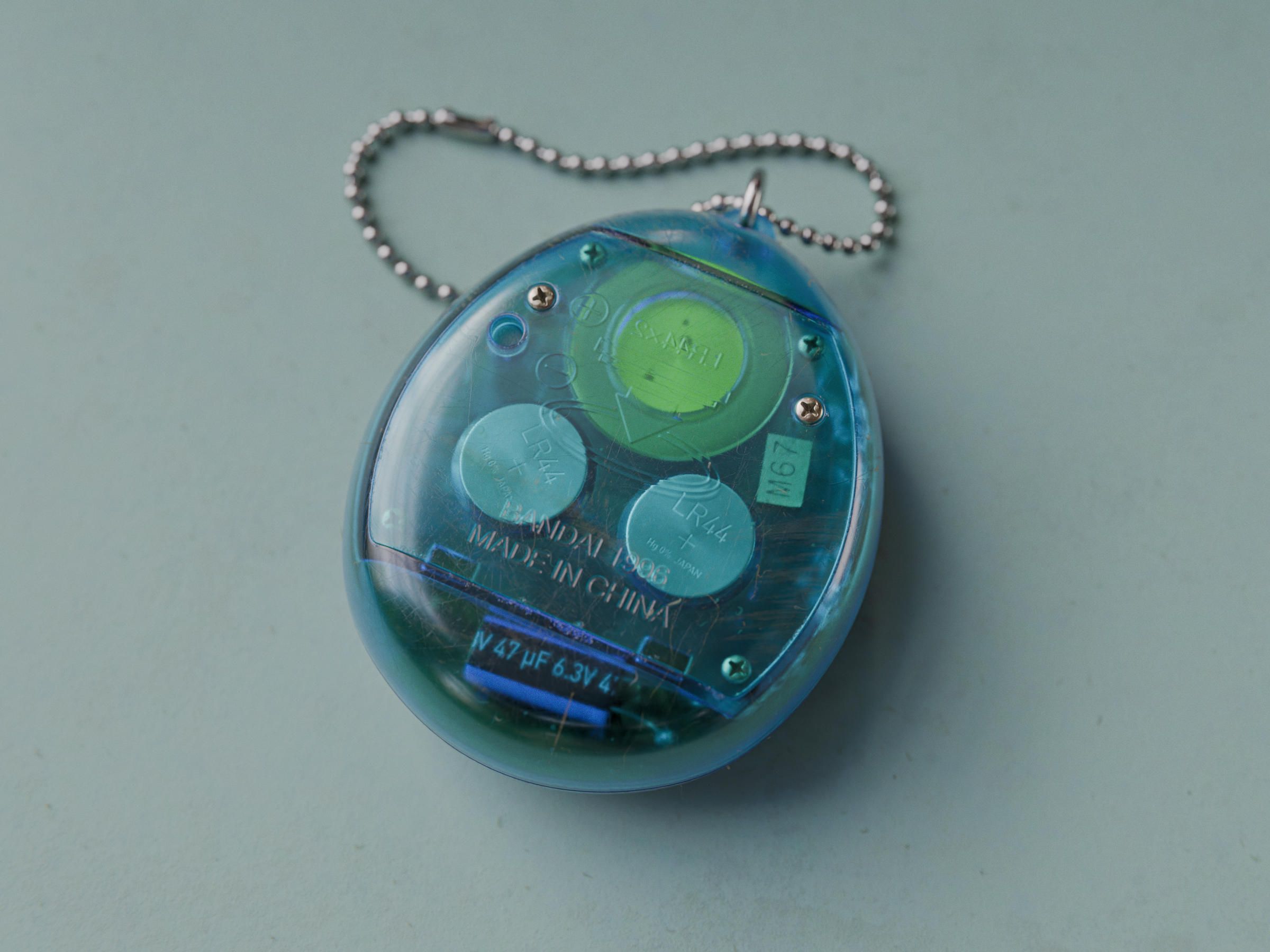 Tamagotchi P1 viewed from the back